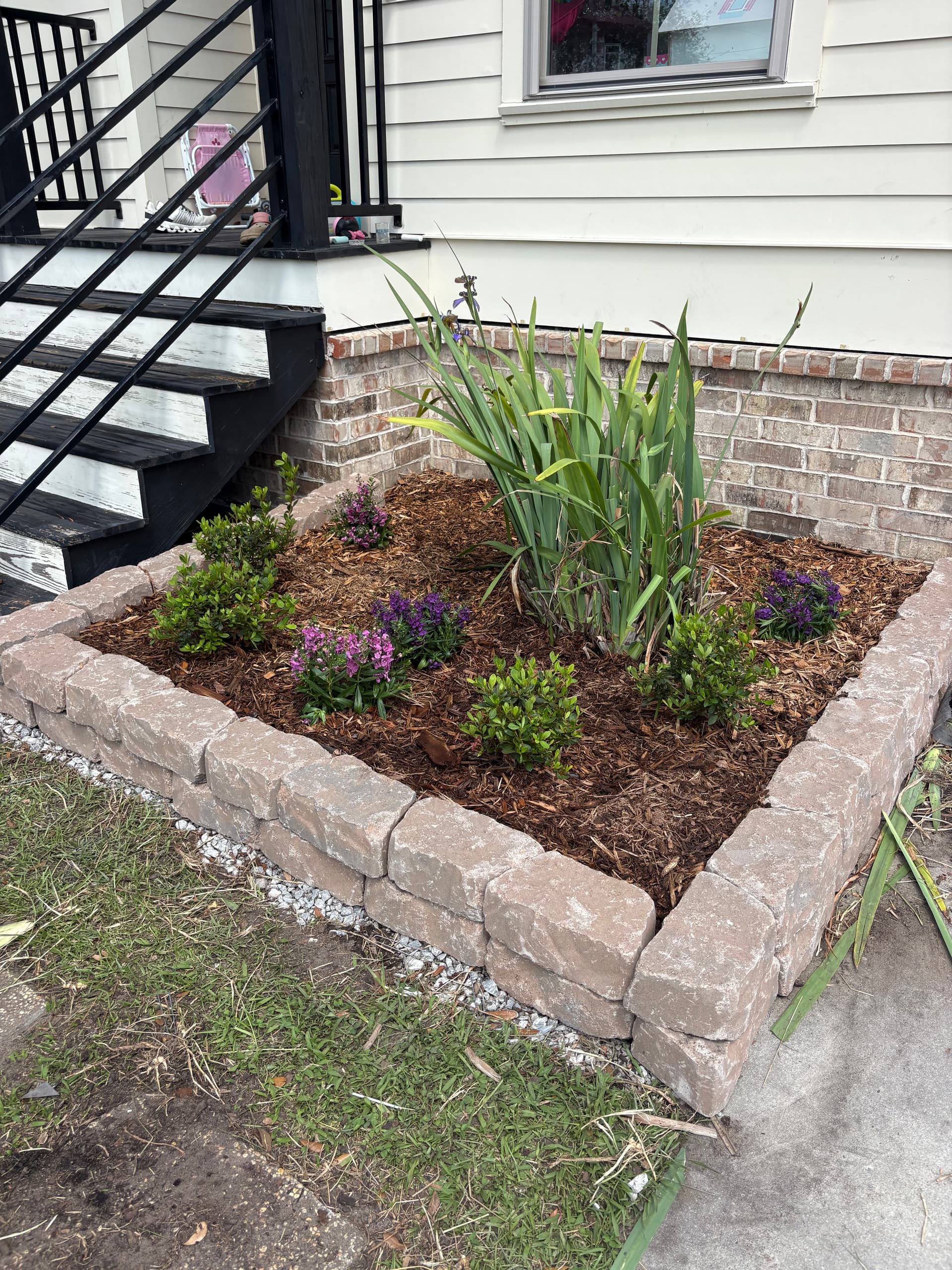 Gallery photos for Front Garden Makeover with Stone Retaining Walls in Chalmette: Image #6