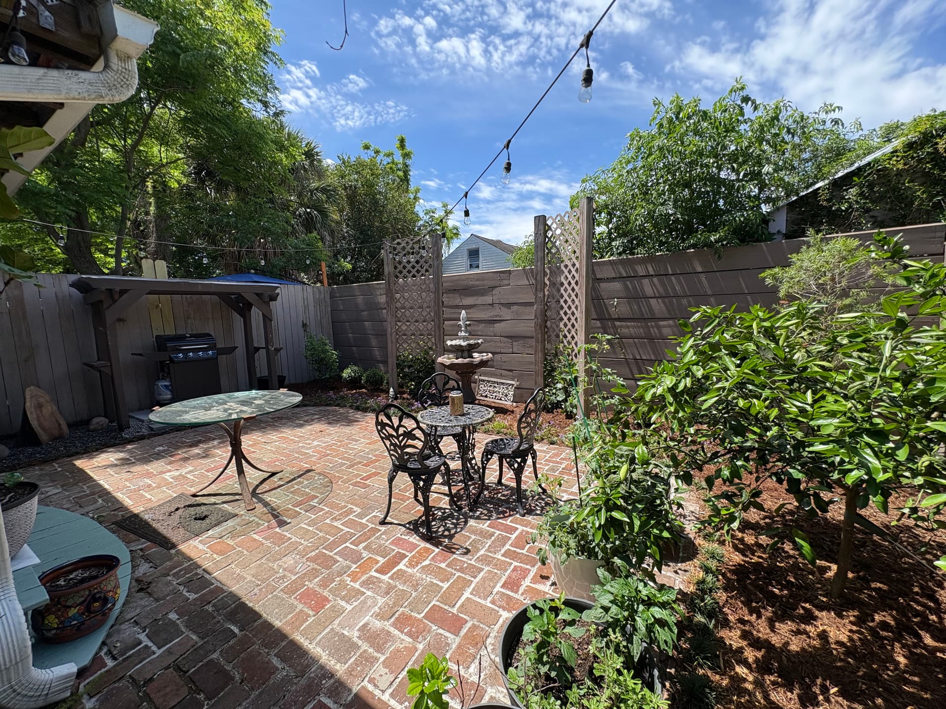 Gallery photos for Bywater Courtyard Makeover from Cluttered to Curated: Image #5