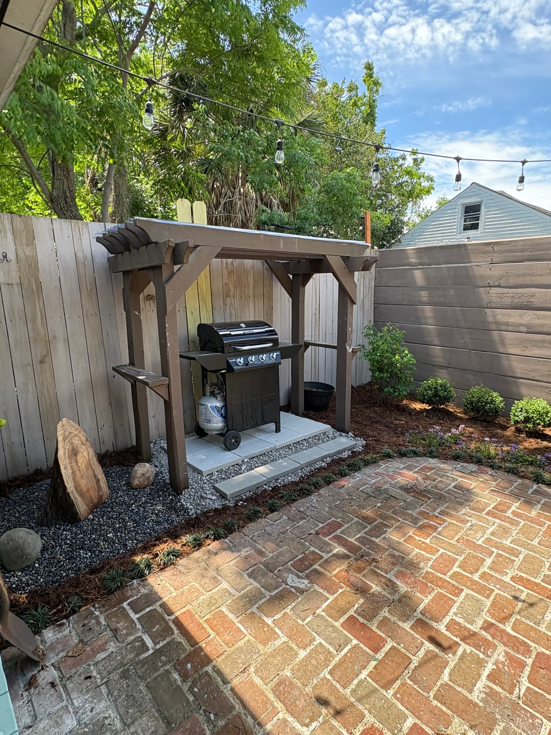 Gallery photos for Bywater Courtyard Makeover from Cluttered to Curated: Image #4