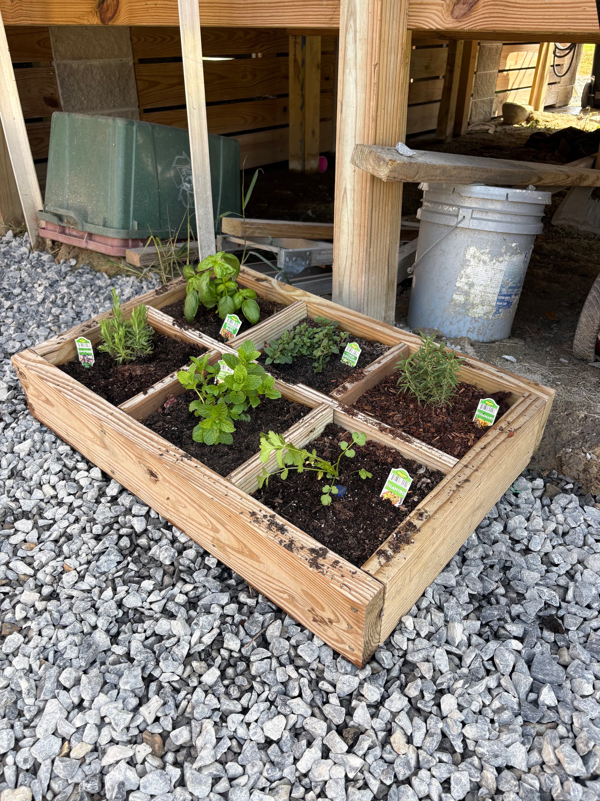 Gallery photos for Turning Small Spaces into Leafy Oases: Image #4