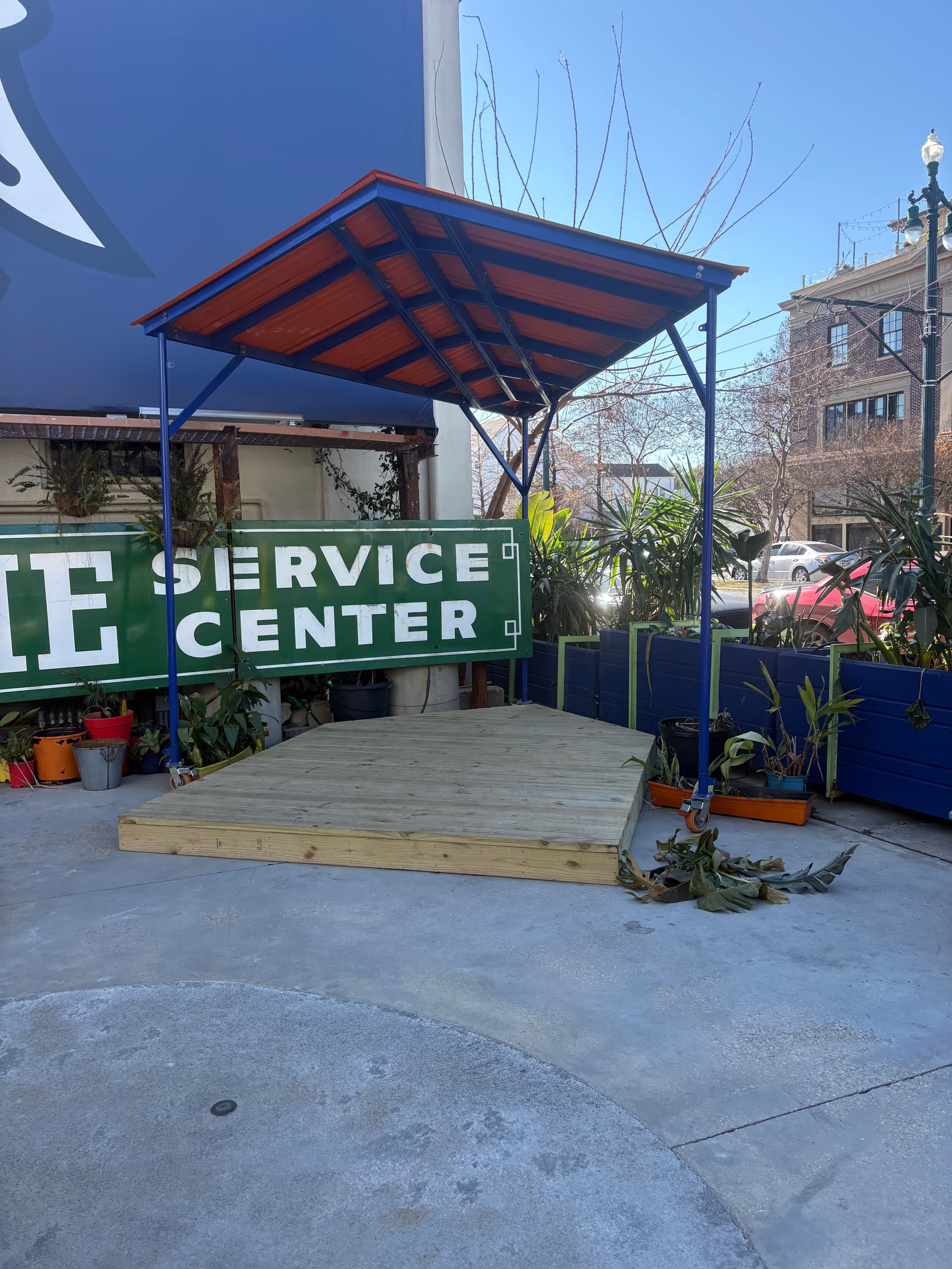 Gallery photos for Refreshing Habana Outpost with Plant Revival and New Stage Deck: Image #4