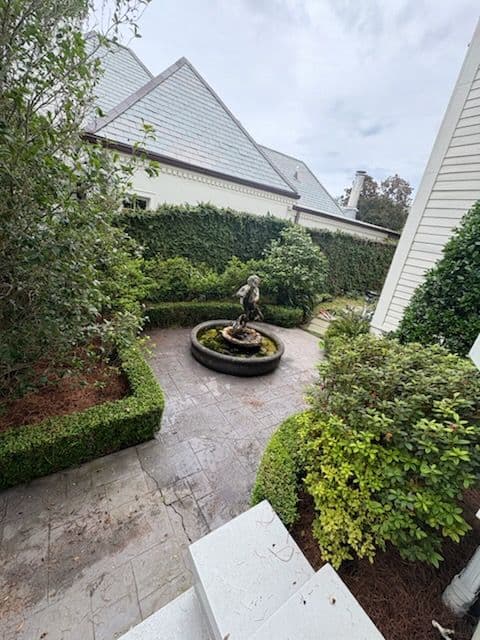 Gallery photos for Transform Your Garden with Elegant Designs: Image #1