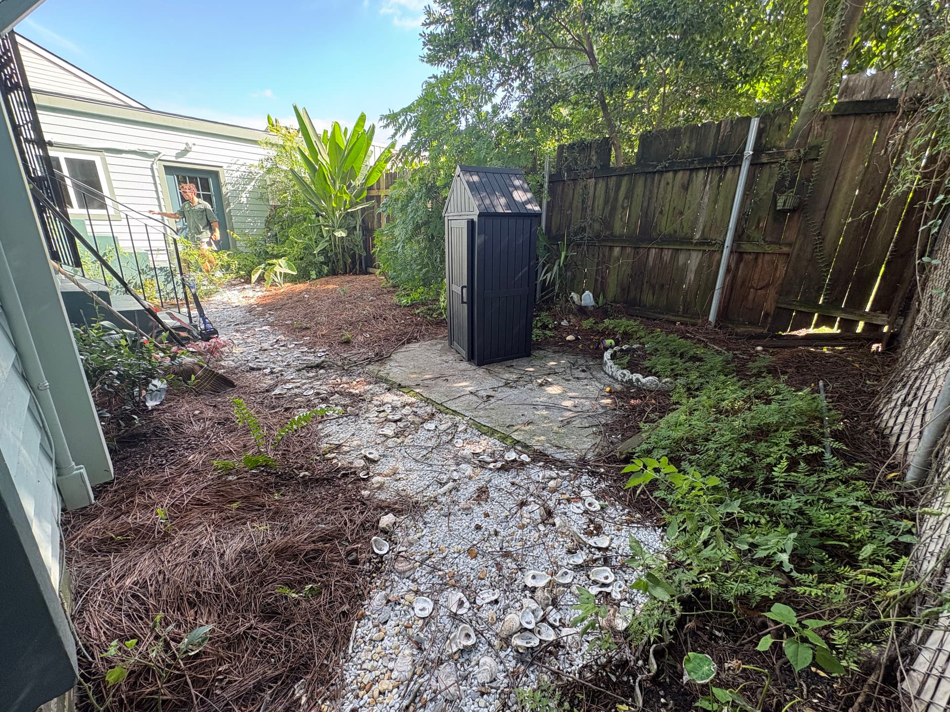 Gallery photos for Uptown New Orleans Backyard Goes From Overgrown to Outdoor Retreat: Image #2