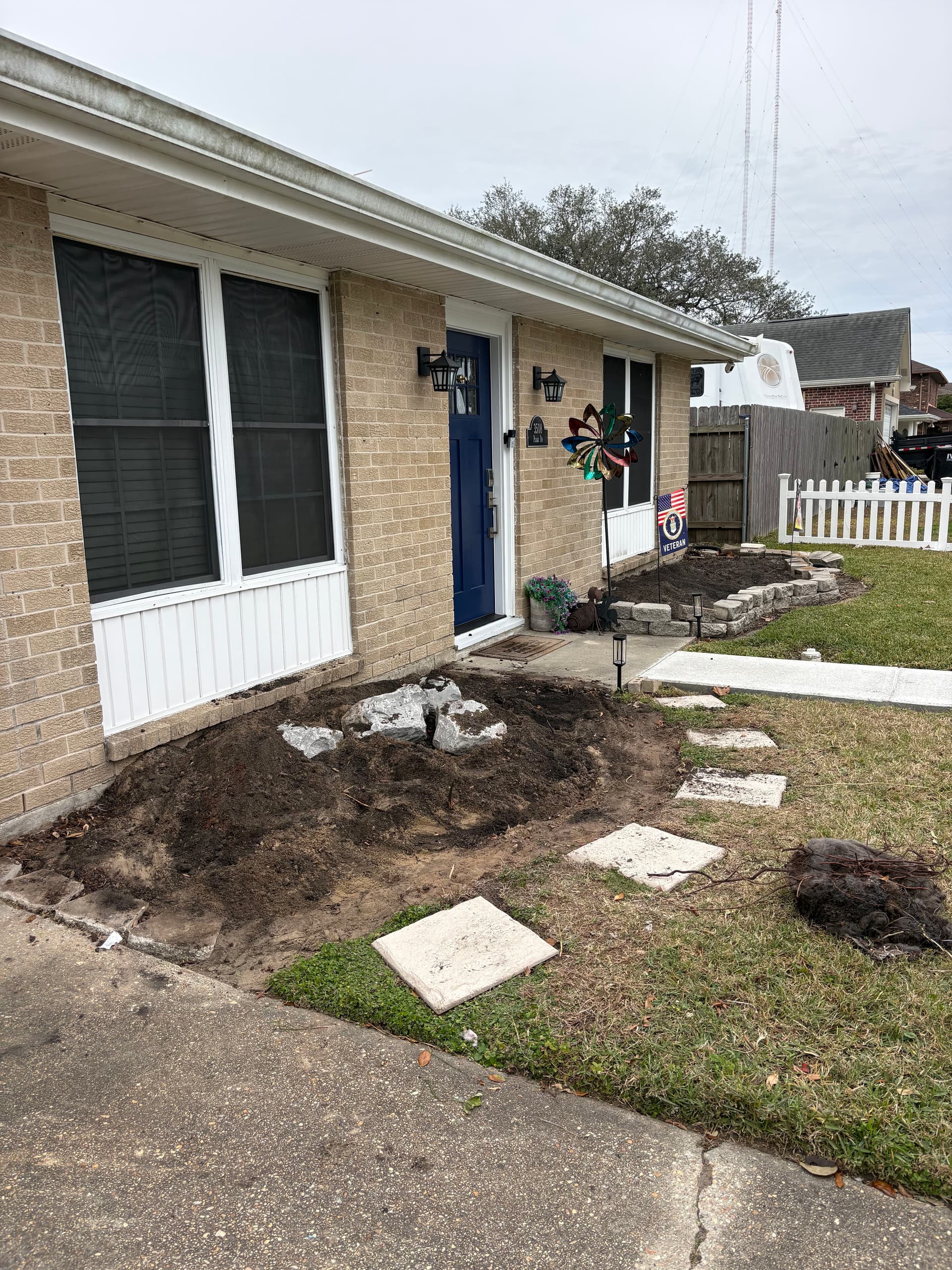 Gallery photos for Refreshing Curb Appeal with New Retaining Wall and Walkway: Image #2